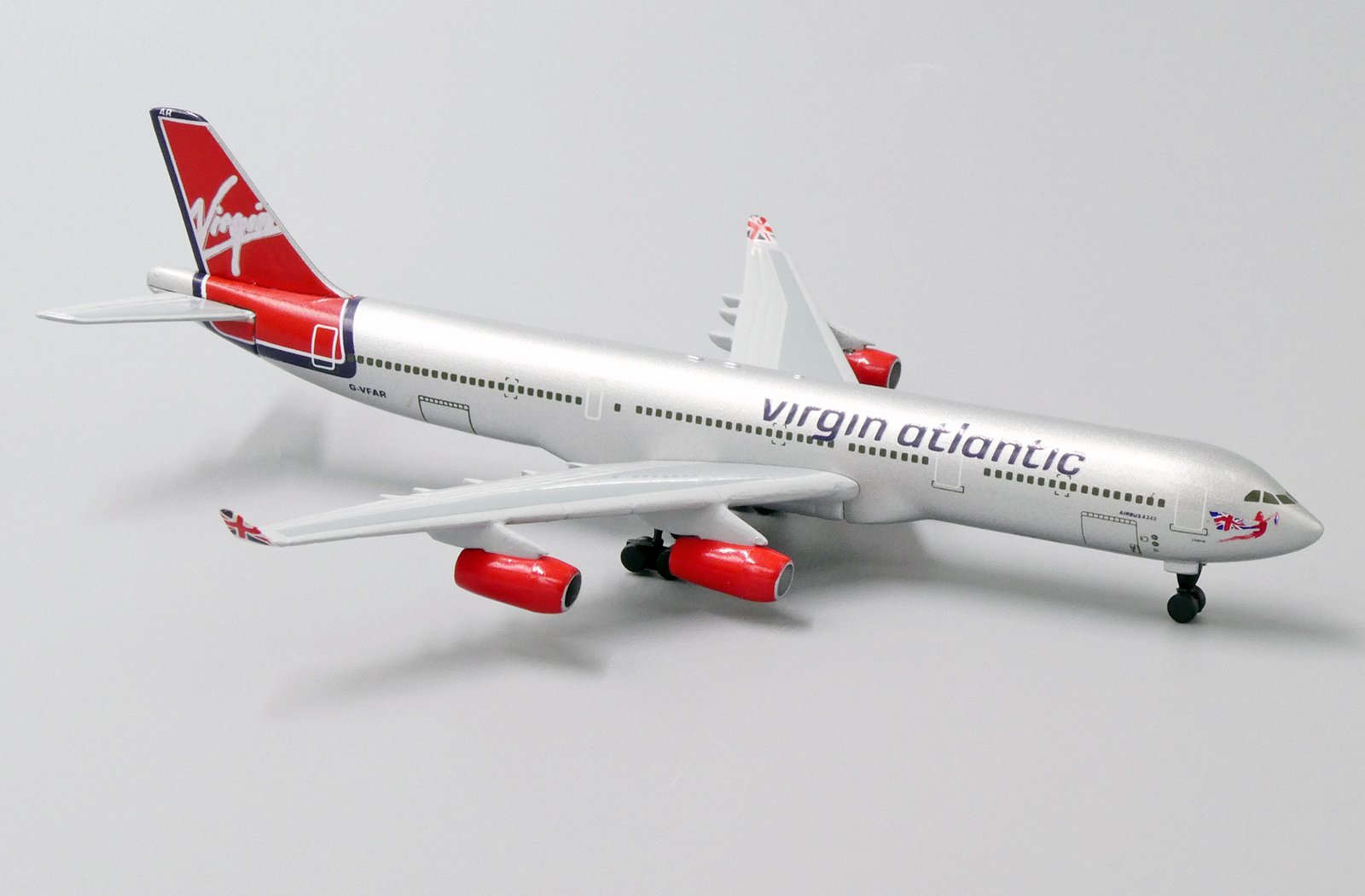 Virgin Atlantic Airbus A340-300 G-VFAR Sonic Wings 1:400 Scale