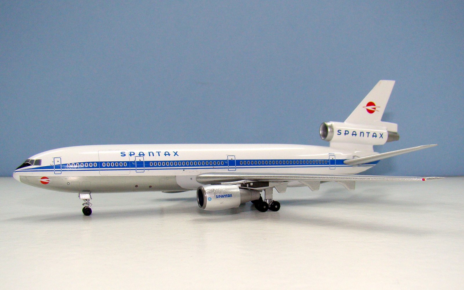Spantax McDonnell Douglas DC-10-30 EC-DSF Aeroclassics 1:400 Scale Model Airliner