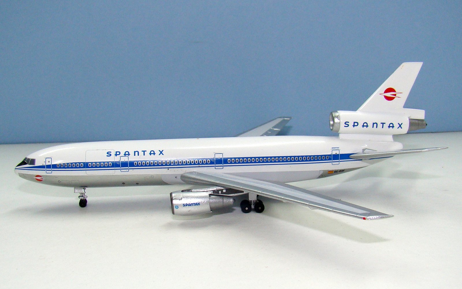 Spantax McDonnell Douglas DC-10-30 EC-DSF Aeroclassics 1:400 Scale Model Airliner