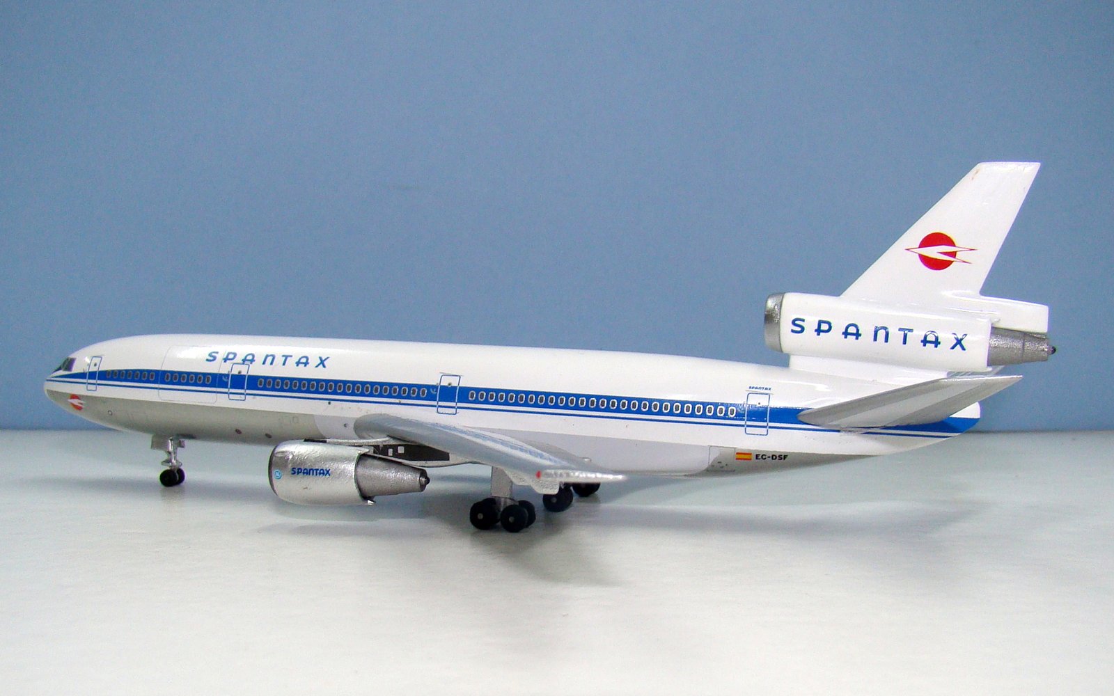 Spantax McDonnell Douglas DC-10-30 EC-DSF Aeroclassics 1:400 Scale Model Airliner
