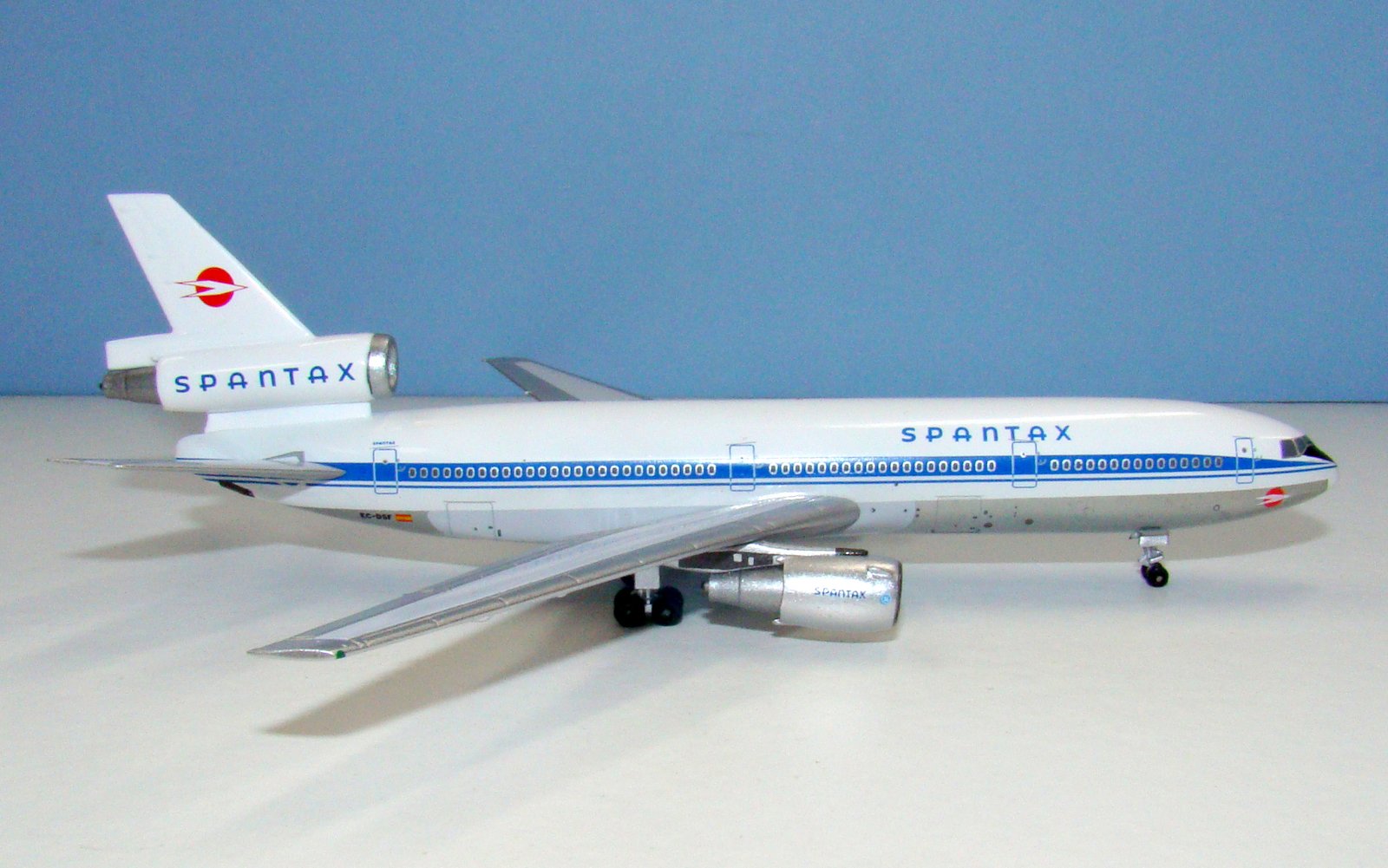 Spantax McDonnell Douglas DC-10-30 EC-DSF Aeroclassics 1:400 Scale Model Airliner
