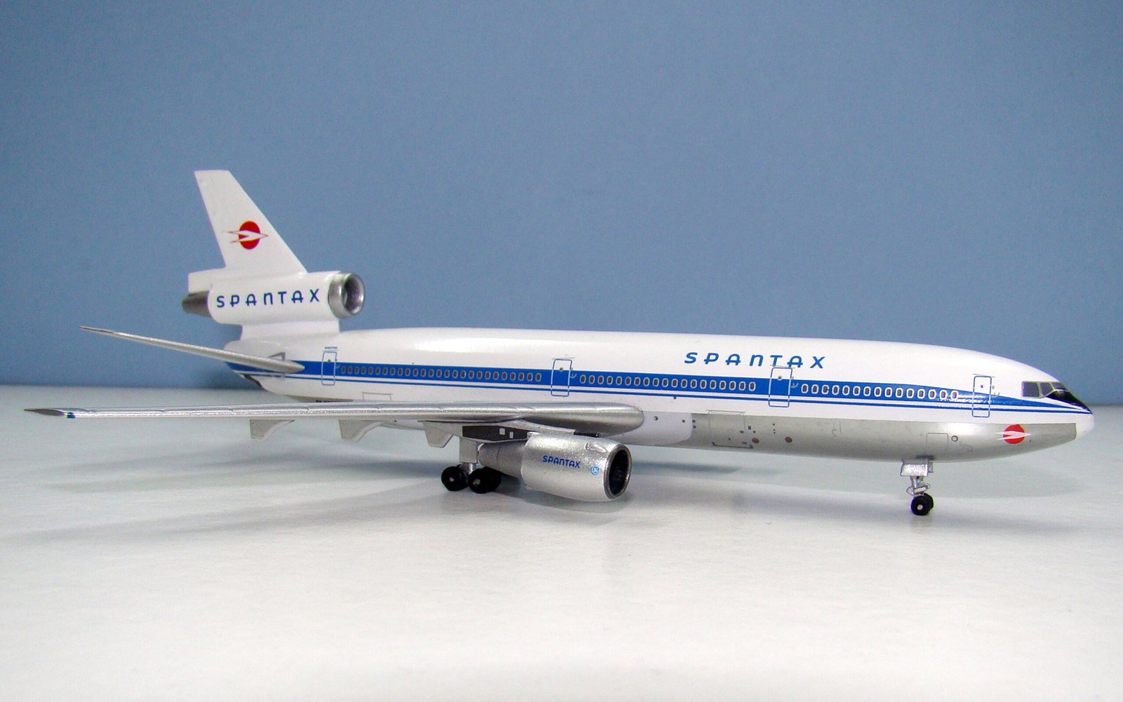 Spantax McDonnell Douglas DC-10-30 EC-DSF Aeroclassics 1:400 Scale Model Airliner