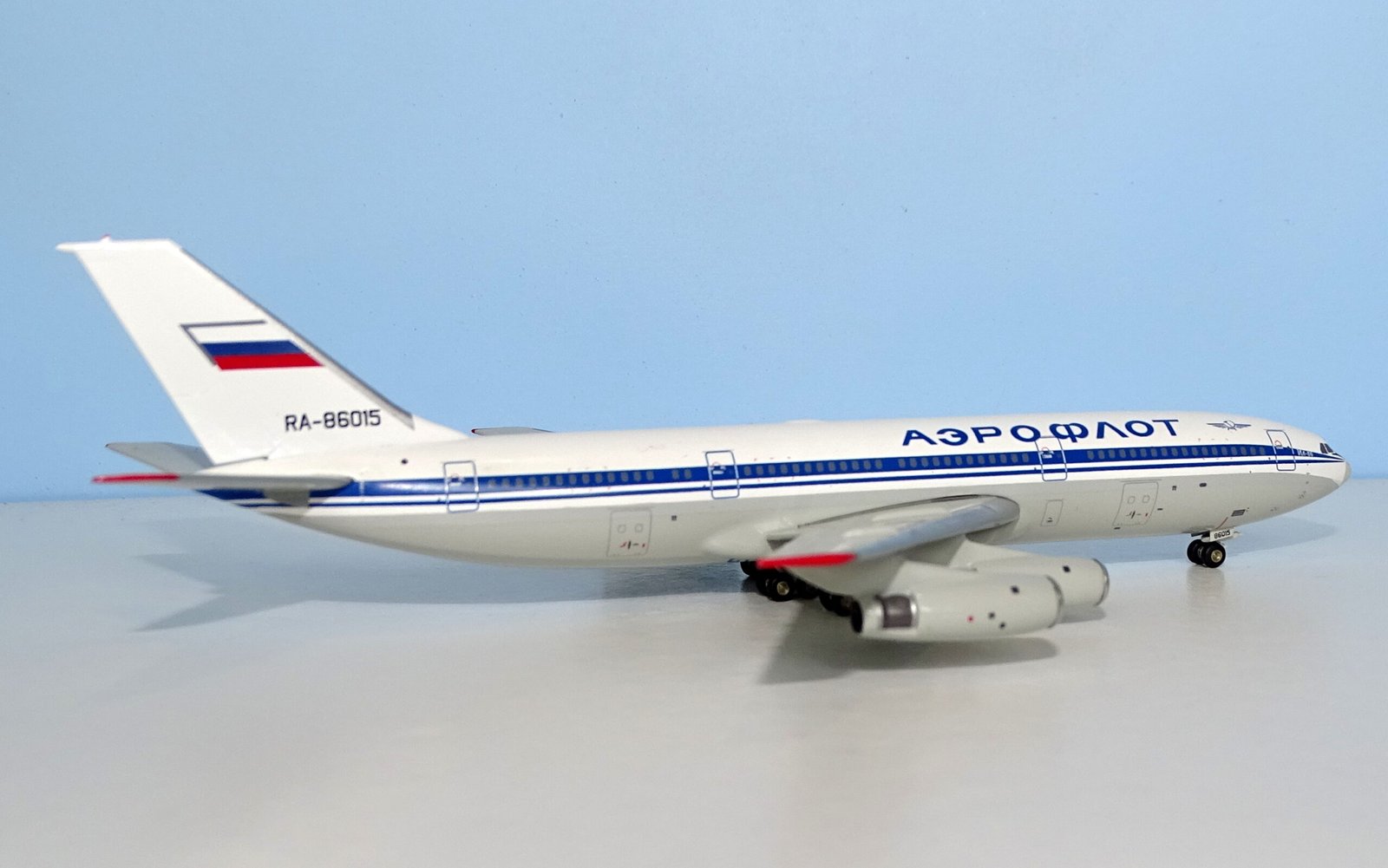 Aeroflot Ilyushin Il-86 RA-86015 by Gemini Jets