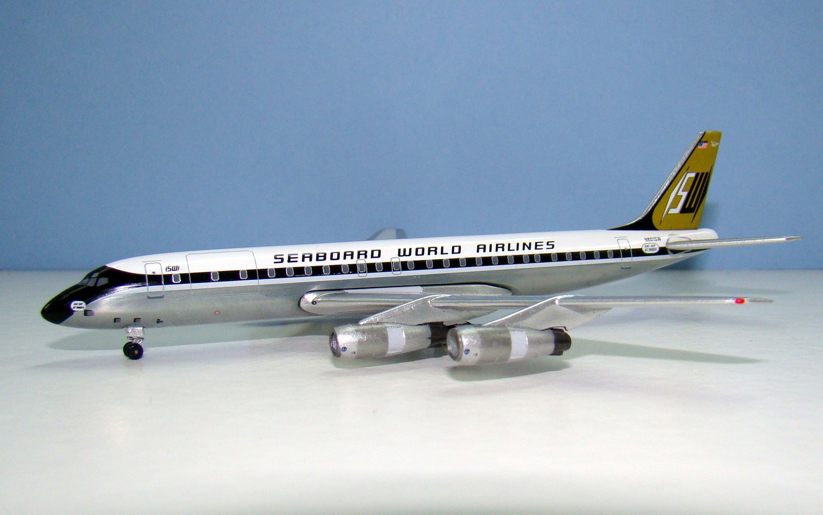 Seaboard World Airlines Douglas DC-8F-55 N801SW Aeroclassics 1:400 Scale Model Airliner