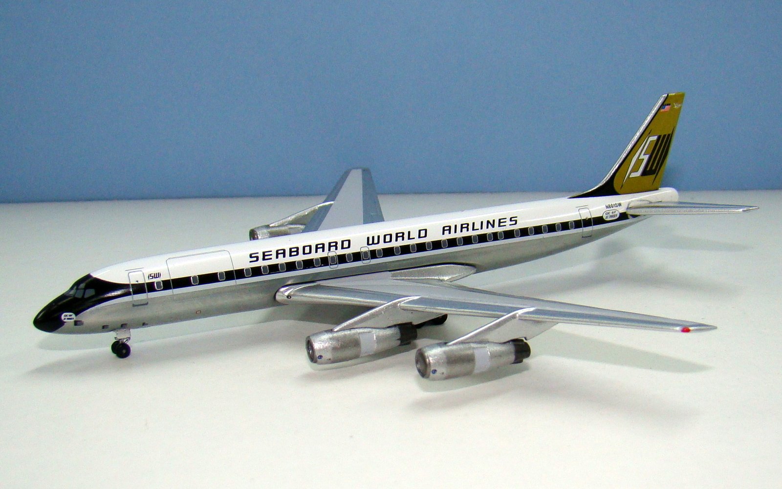 Seaboard World Airlines Douglas DC-8F-55 N801SW Aeroclassics 1:400 Scale Model Airliner
