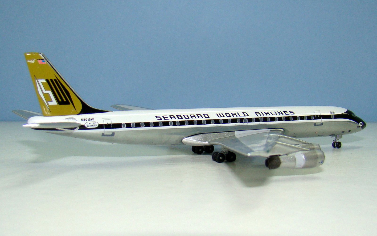 Seaboard World Airlines Douglas DC-8F-55 N801SW Aeroclassics 1:400 Scale Model Airliner