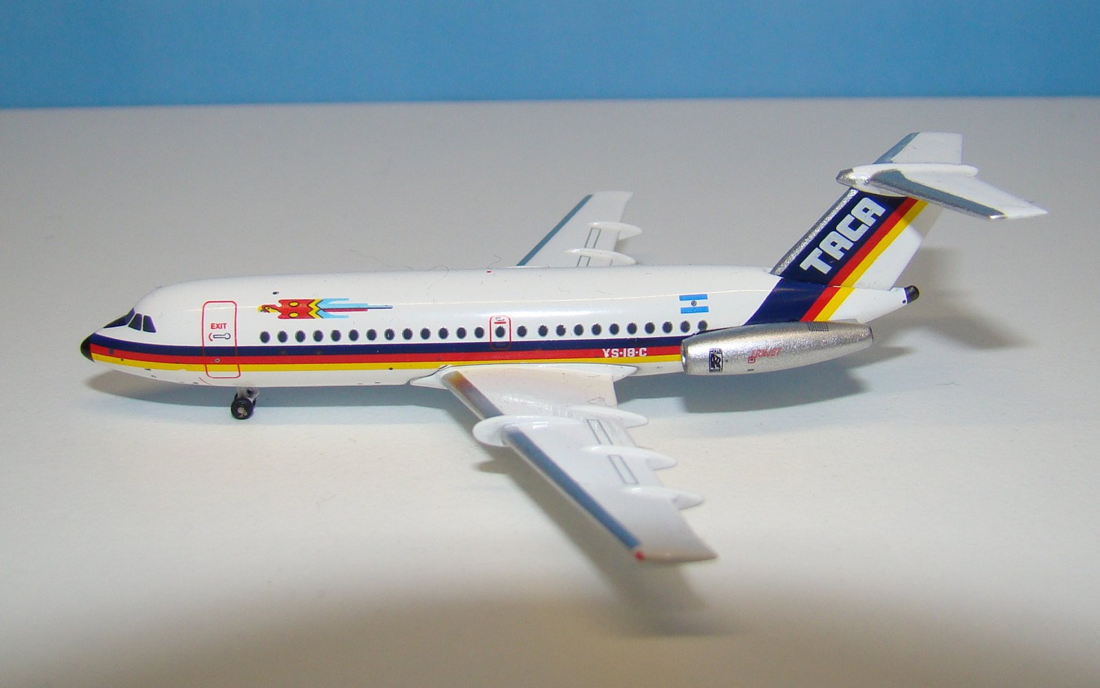 TACA International BAC One-Eleven 407 YS-18C Aeroclassics 1:400 Scale Model Airliner