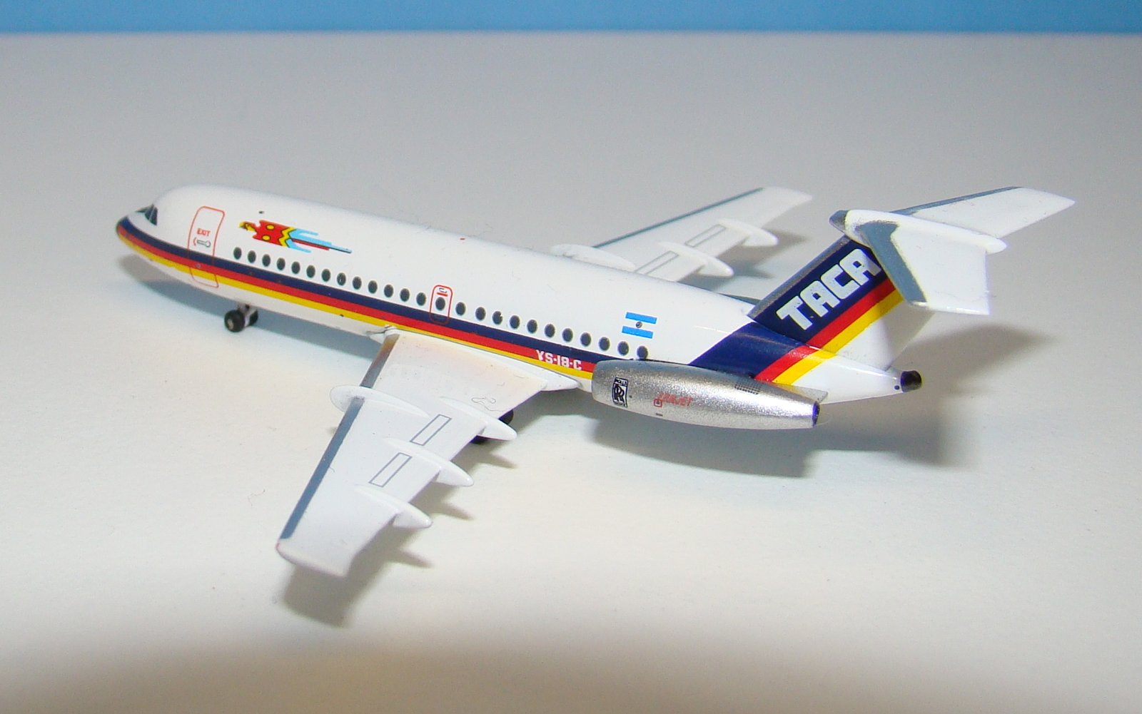 TACA International BAC One-Eleven 407 YS-18C Aeroclassics 1:400 Scale Model Airliner