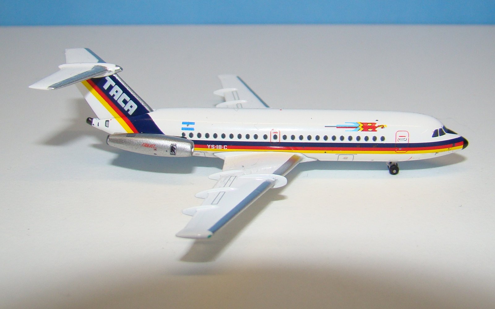 TACA International BAC One-Eleven 407 YS-18C Aeroclassics 1:400 Scale Model Airliner
