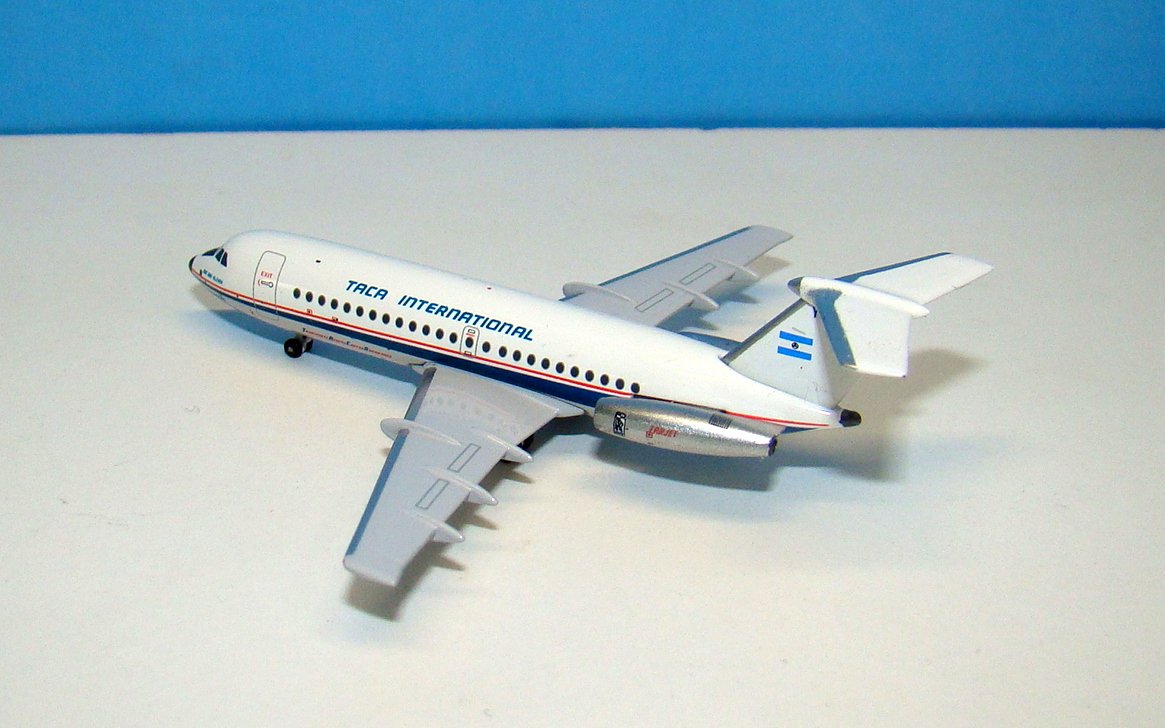 TACA International BAC One-Eleven 407 YS-17C Aeroclassics 1:400 Scale Model Airliner