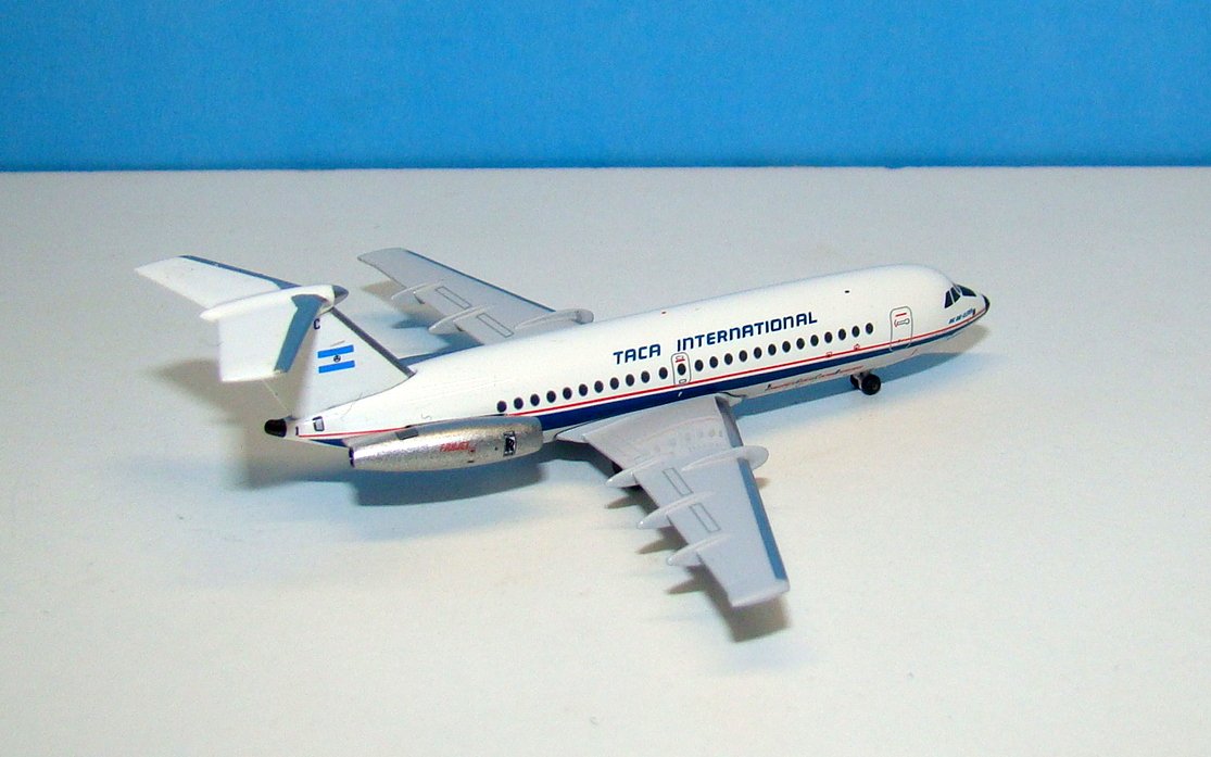 TACA International BAC One-Eleven 407 YS-17C Aeroclassics 1:400 Scale Model Airliner