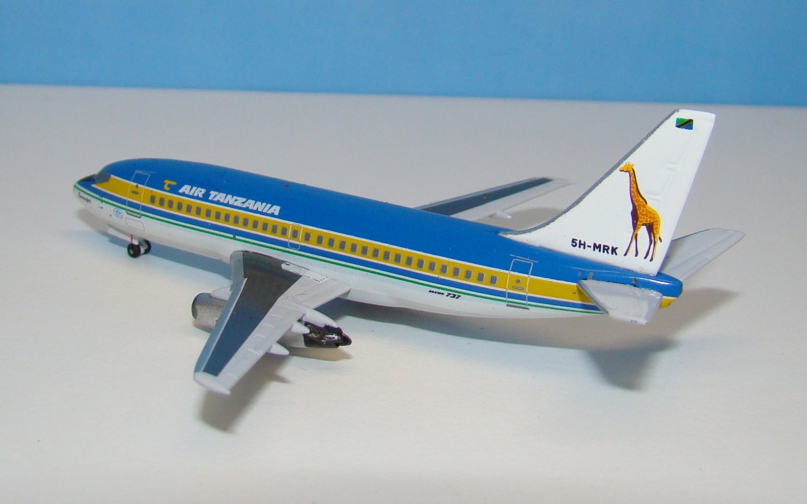Air Tanzania Boeing 737-2R8C 5H-MPK 'Serengeti' Aeroclassics 1:400 Scale Model Airliner