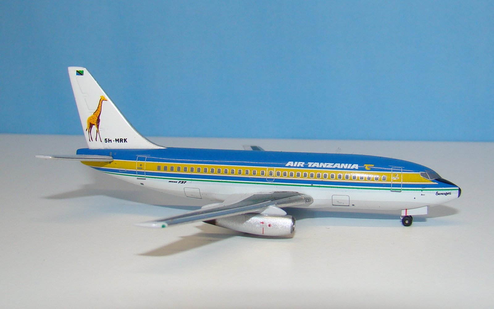 Air Tanzania Boeing 737-2R8C 5H-MPK 'Serengeti' Aeroclassics 1:400 Scale Model Airliner