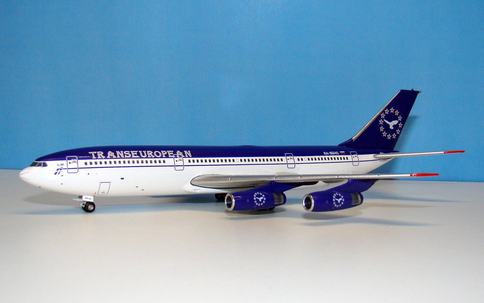 Transeuropean Airlines Ilyushin IL-86 RA-86145 JC Wings 1:400 Scale Model Airliner