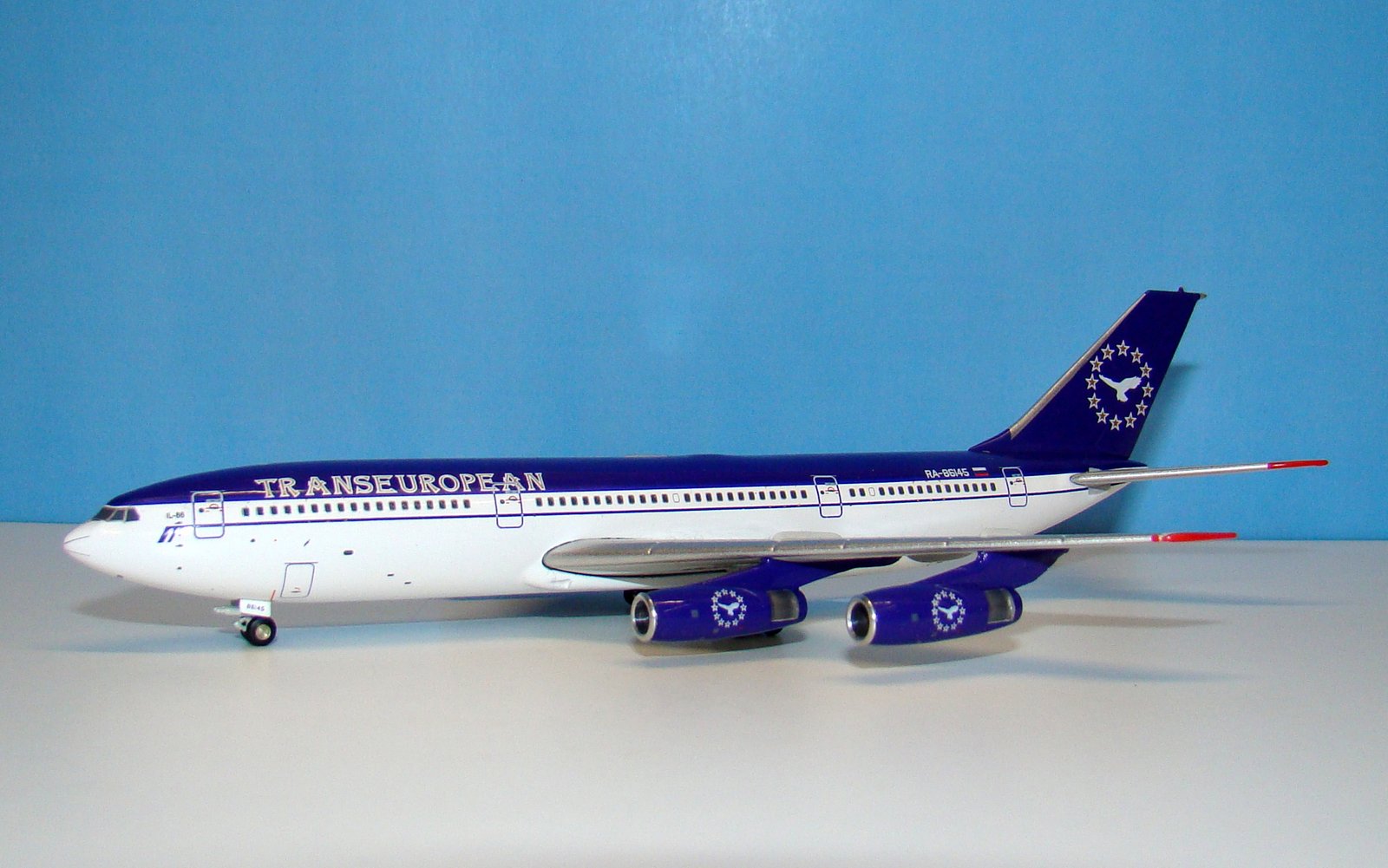 Transeuropean Airlines Ilyushin IL-86 RA-86145 JC Wings 1:400 Scale Model Airliner