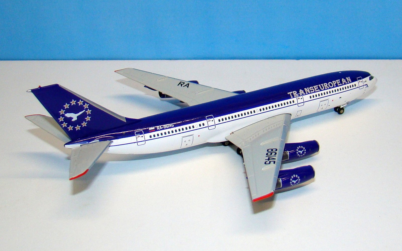 Transeuropean Airlines Ilyushin IL-86 RA-86145 JC Wings 1:400 Scale Model Airliner