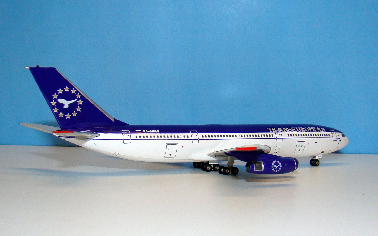 Transeuropean Airlines Ilyushin IL-86 RA-86145 JC Wings 1:400 Scale Model Airliner