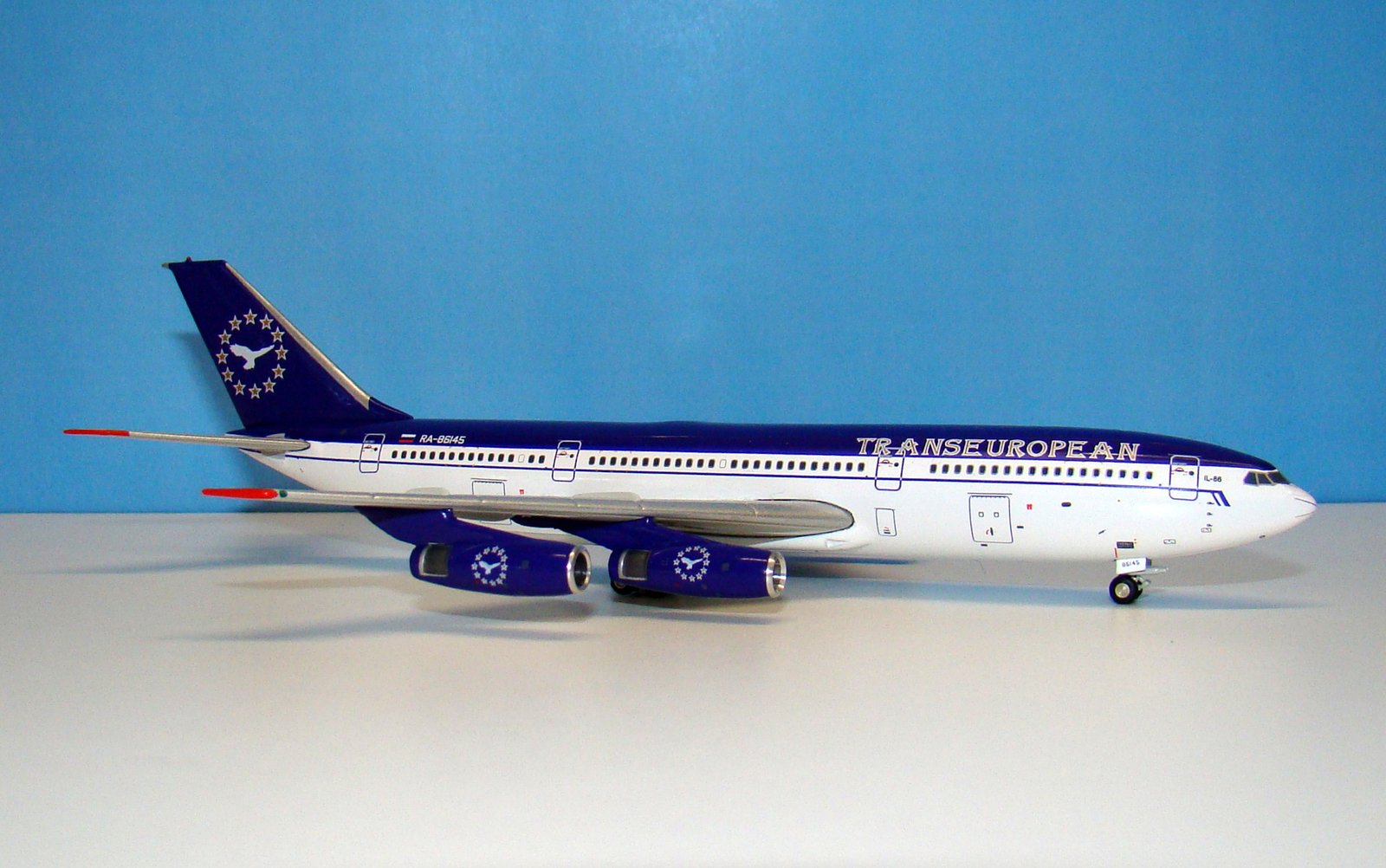 Transeuropean Airlines Ilyushin IL-86 RA-86145 JC Wings 1:400 Scale Model Airliner