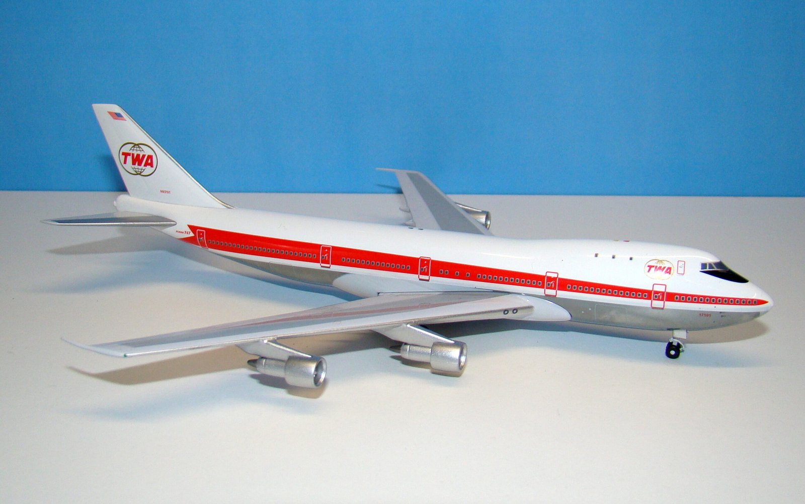 Trans World Airlines Boeing 747-131 N93101 Big Bird 1:400 Scale Model Airliner