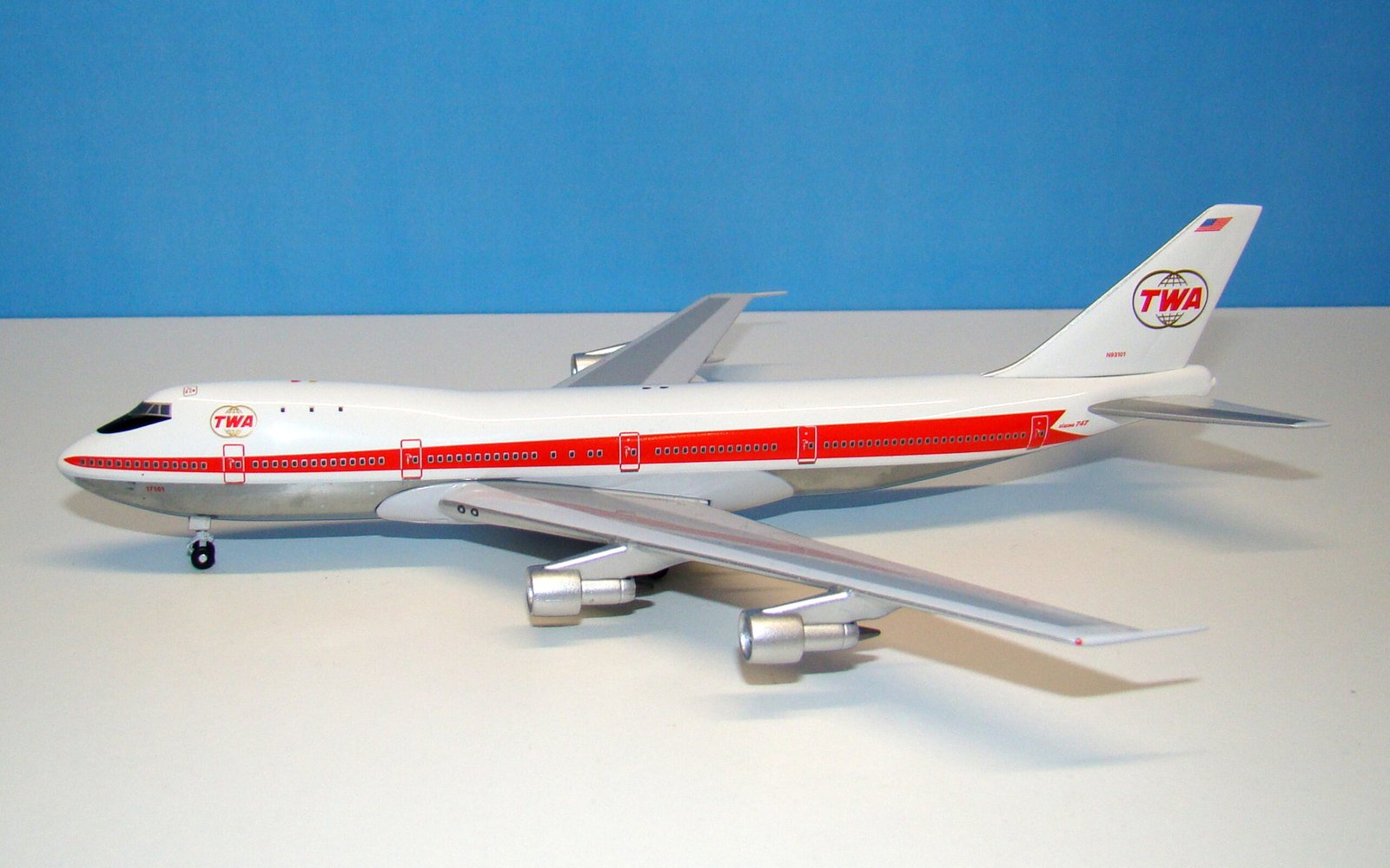 Trans World Airlines Boeing 747-131 N93101 Big Bird 1:400 Scale Model Airliner