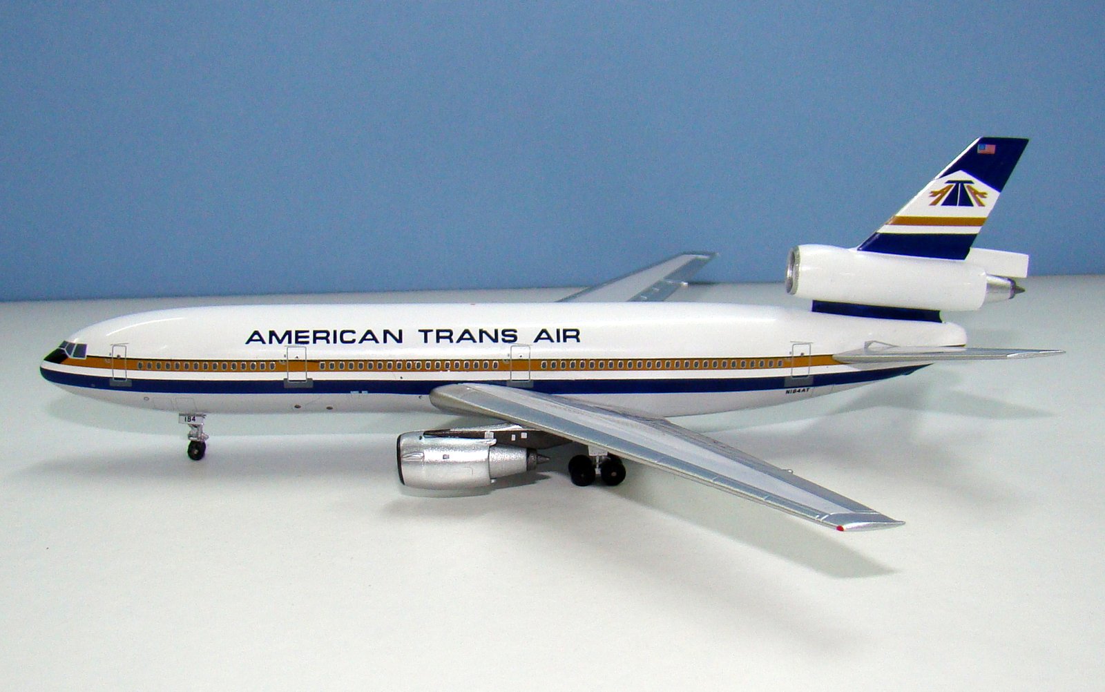 American Trans Air McDonnell Douglas DC-10-40 N184AT Aeroclassics 1:400 Scale Model Airliner