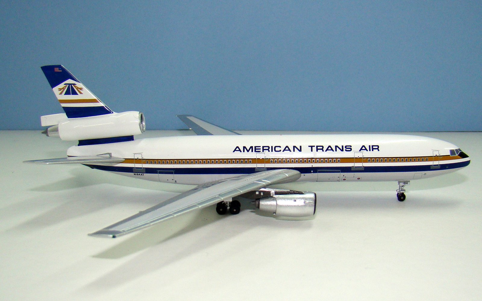 American Trans Air McDonnell Douglas DC-10-40 N184AT Aeroclassics 1:400 Scale Model Airliner