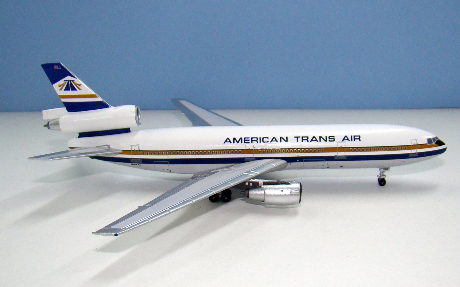 American Trans Air McDonnell Douglas DC-10-40 N184AT Aeroclassics 1:400 Scale Model Airliner