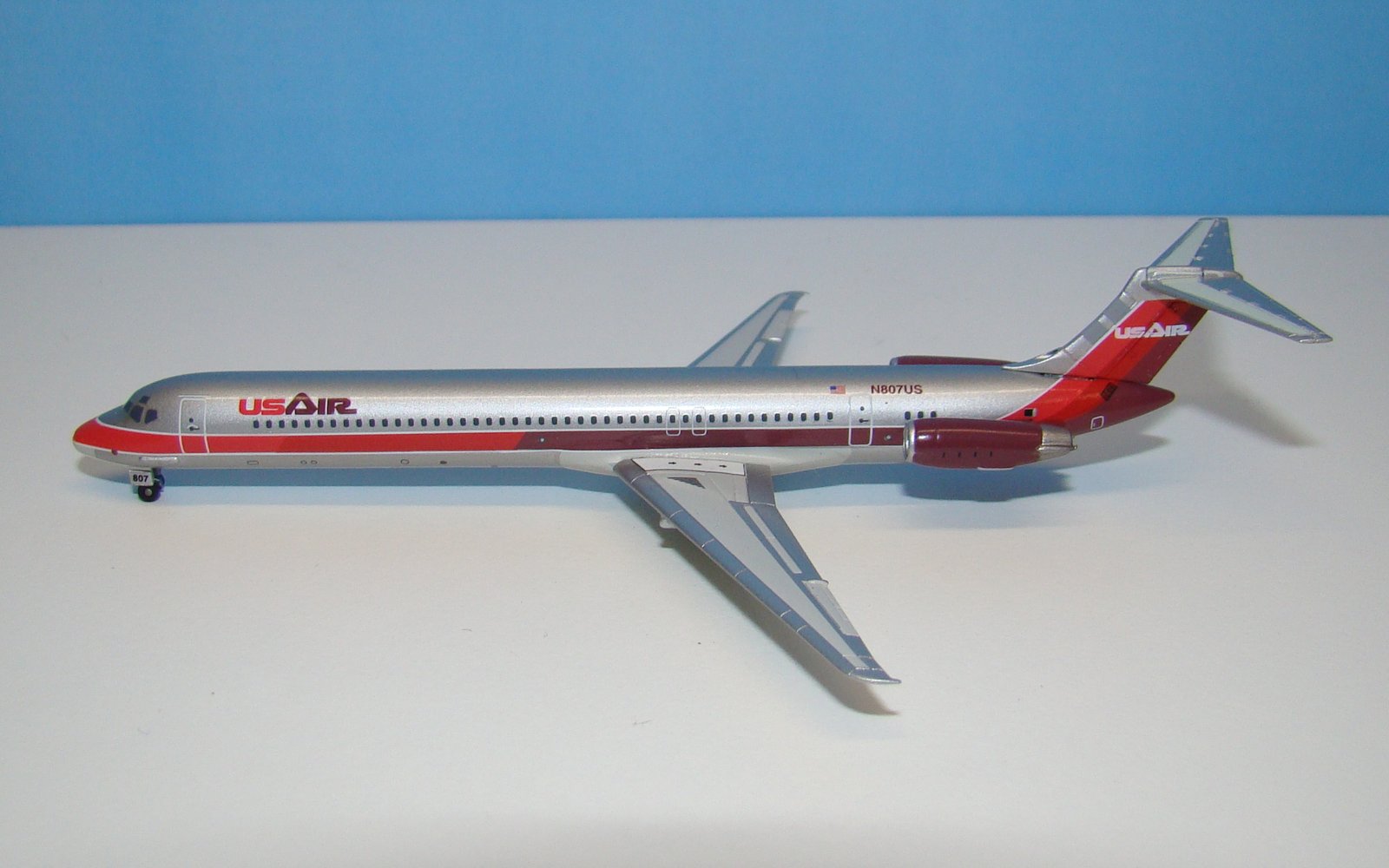 USAir McDonnell Douglas MD-80 N807US Dragon Wings 1:400 Scale Model Airliner