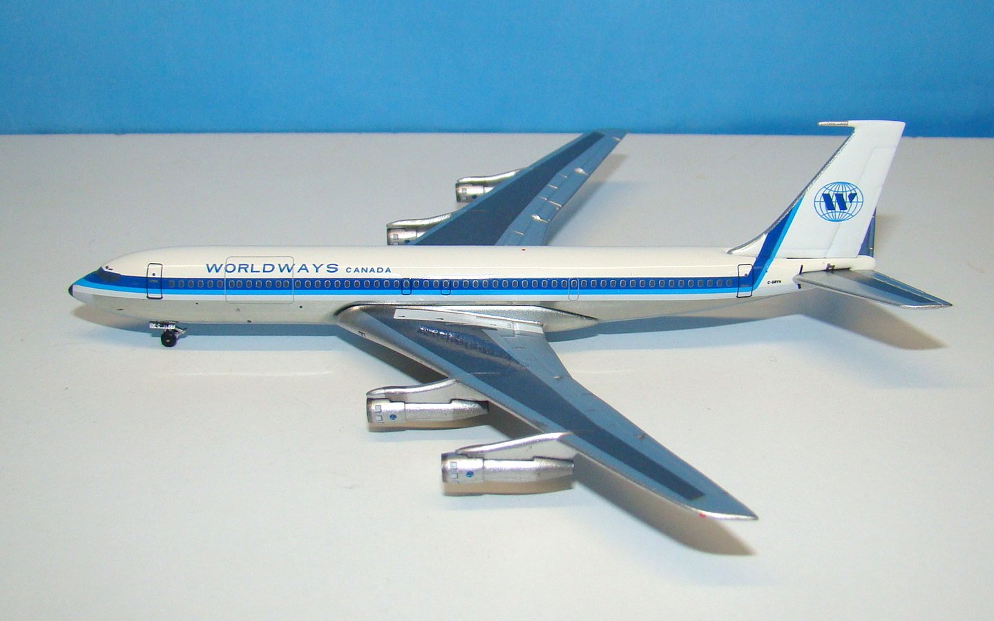 Worldways Canada Boeing 707-338C C-GRYN Aeroclassics 1:400 Scale Model Airliner