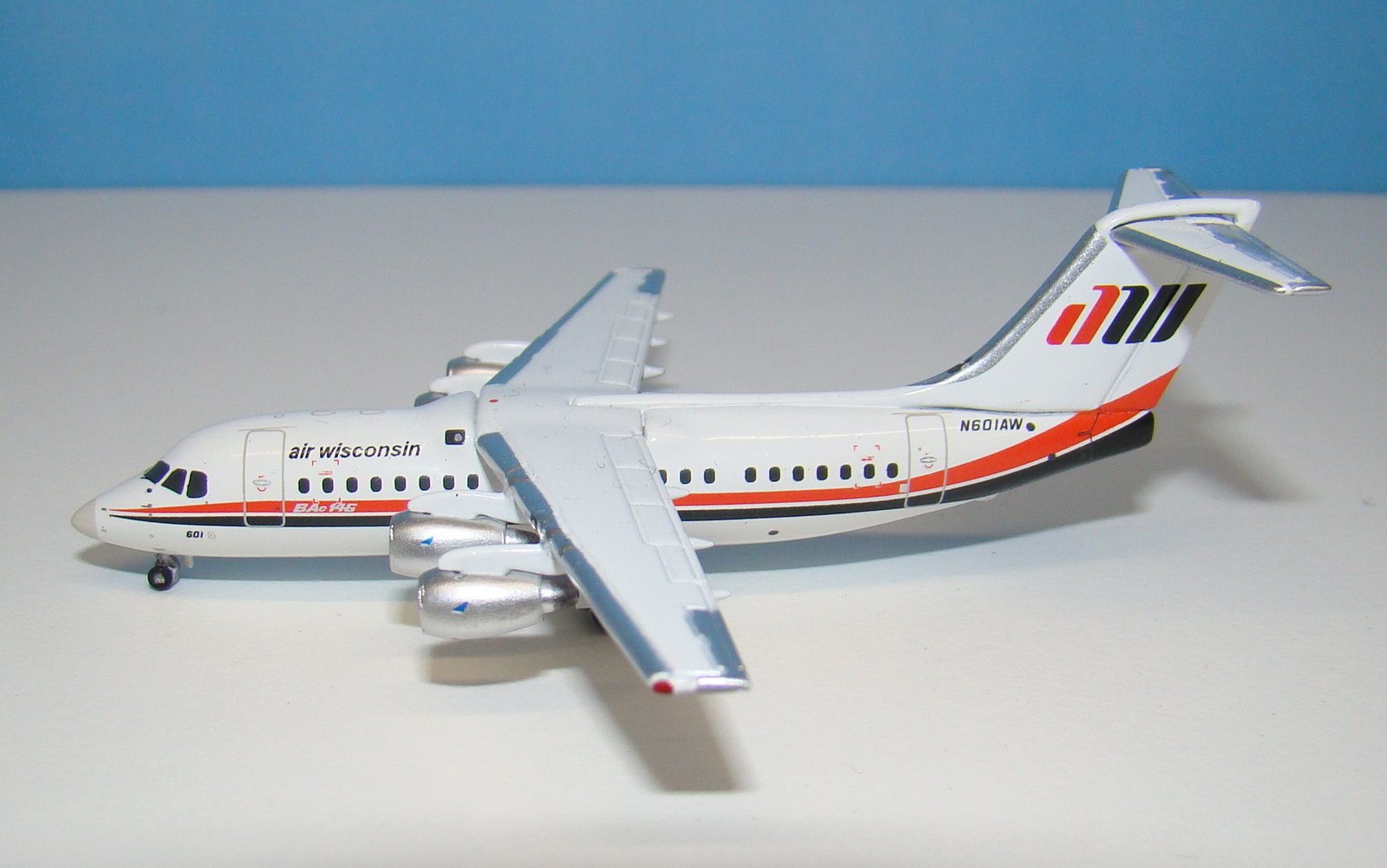 Air Wisconsin British Aerospace BAE 146-200 N601AW Gemini Jets 1:400 Scale