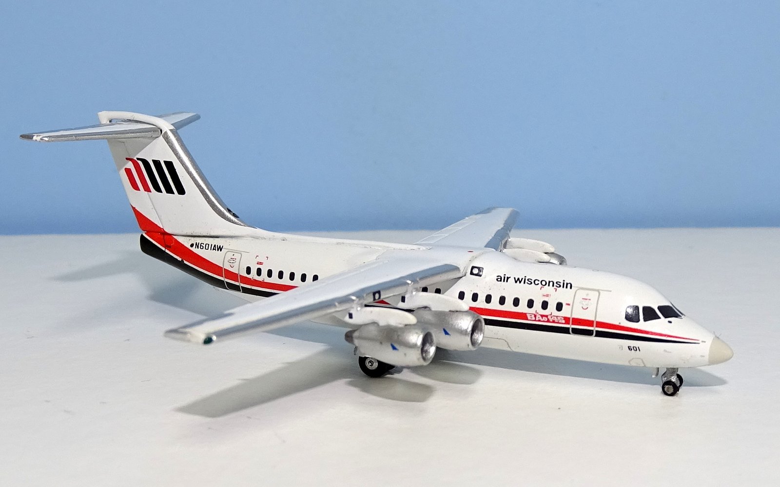 Air Wisconsin British Aerospace BAE 146-200 N601AW Gemini Jets 1:400 Scale