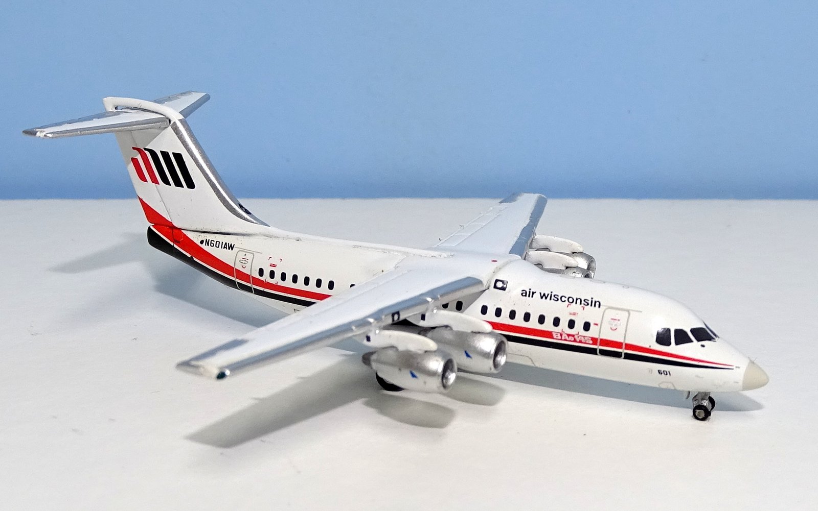 Air Wisconsin British Aerospace BAE 146-200 N601AW Gemini Jets 1:400 Scale