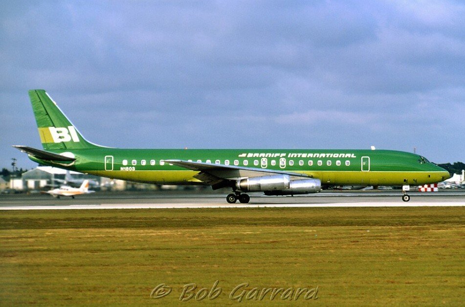 Golden Light: Pan Am's Interchange DC-8-62 - YESTERDAY'S AIRLINES