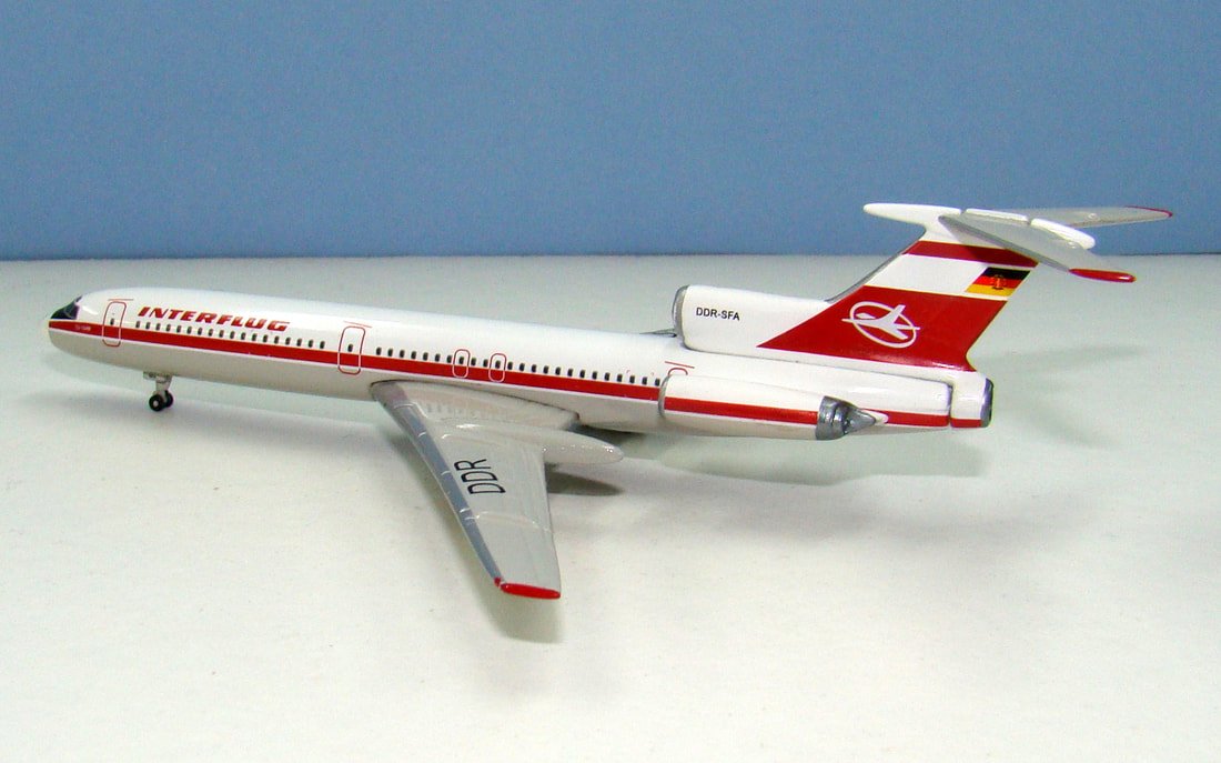 East German Air Force Tupolev Tu-154M DDR-SFA by Phoenix 1:400 Scale