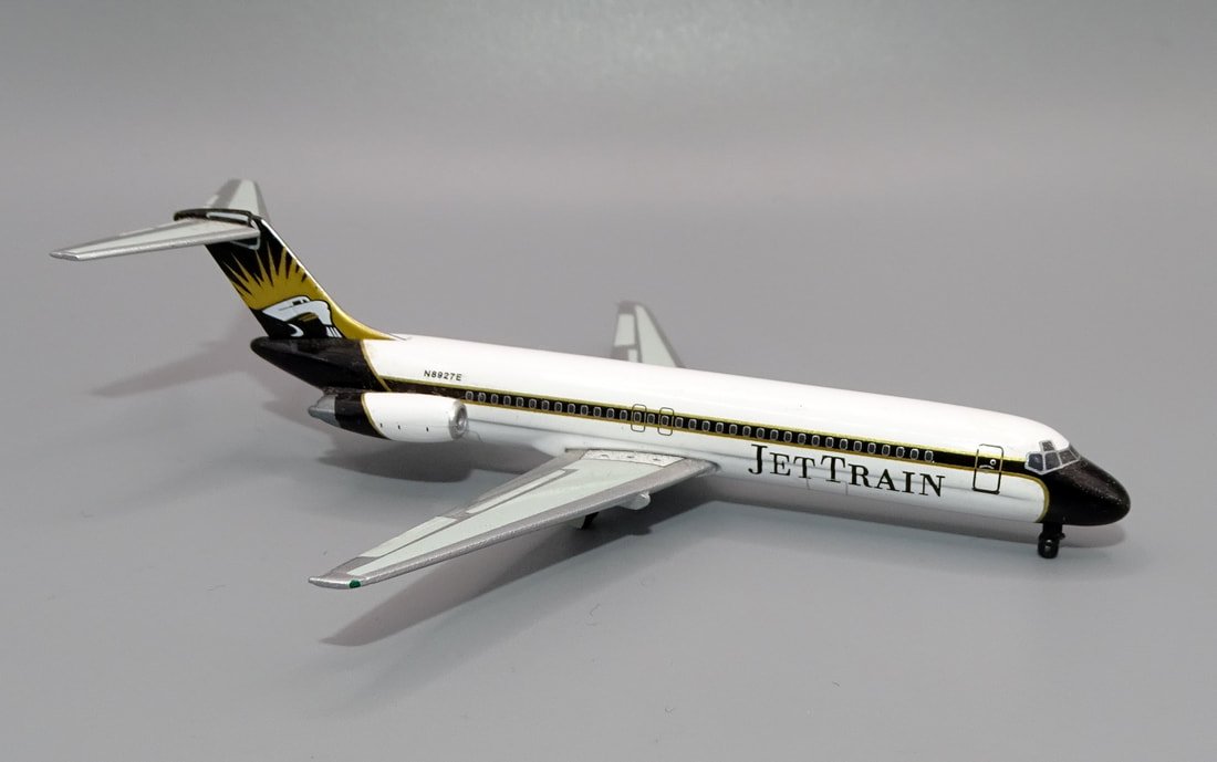 JetTrain Douglas DC-9-31 N8927E by Phoenix Models 1:400 Scale