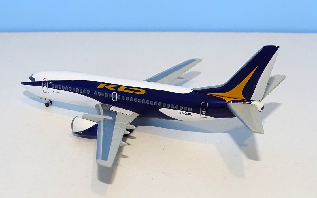KD Avia Boeing 737-300 EI -DJR Herpa 1:400 Scale Model