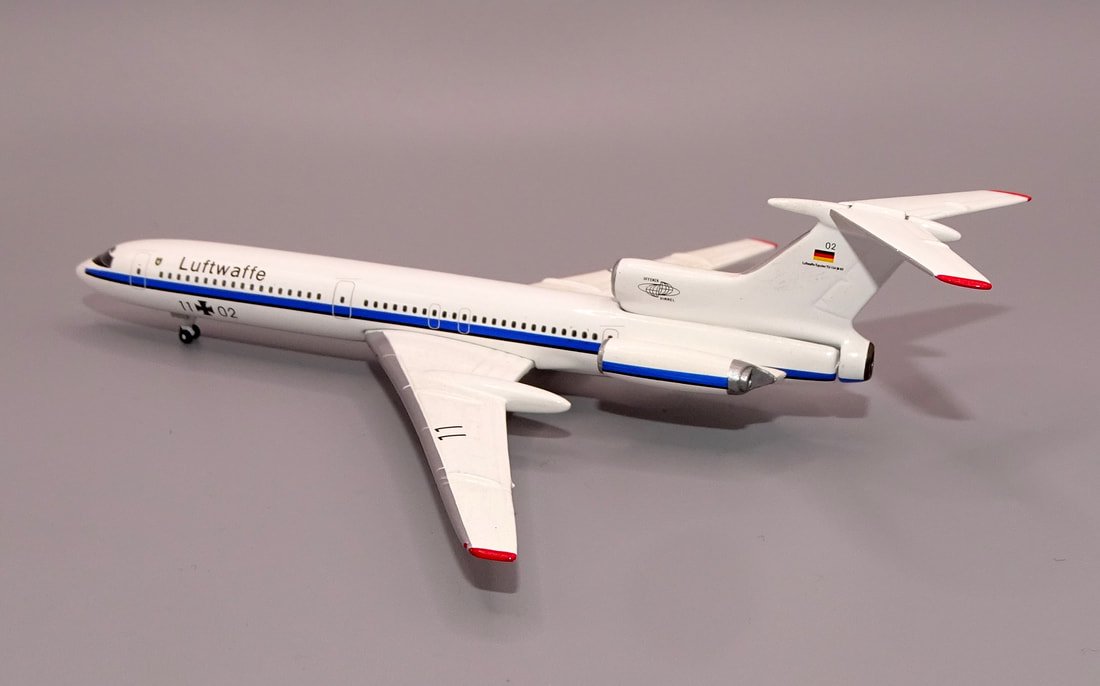 Luftwaffe Open Skies Tupolev Tu-154M-ON 11+02 by Tucano Line 1:400 Scale