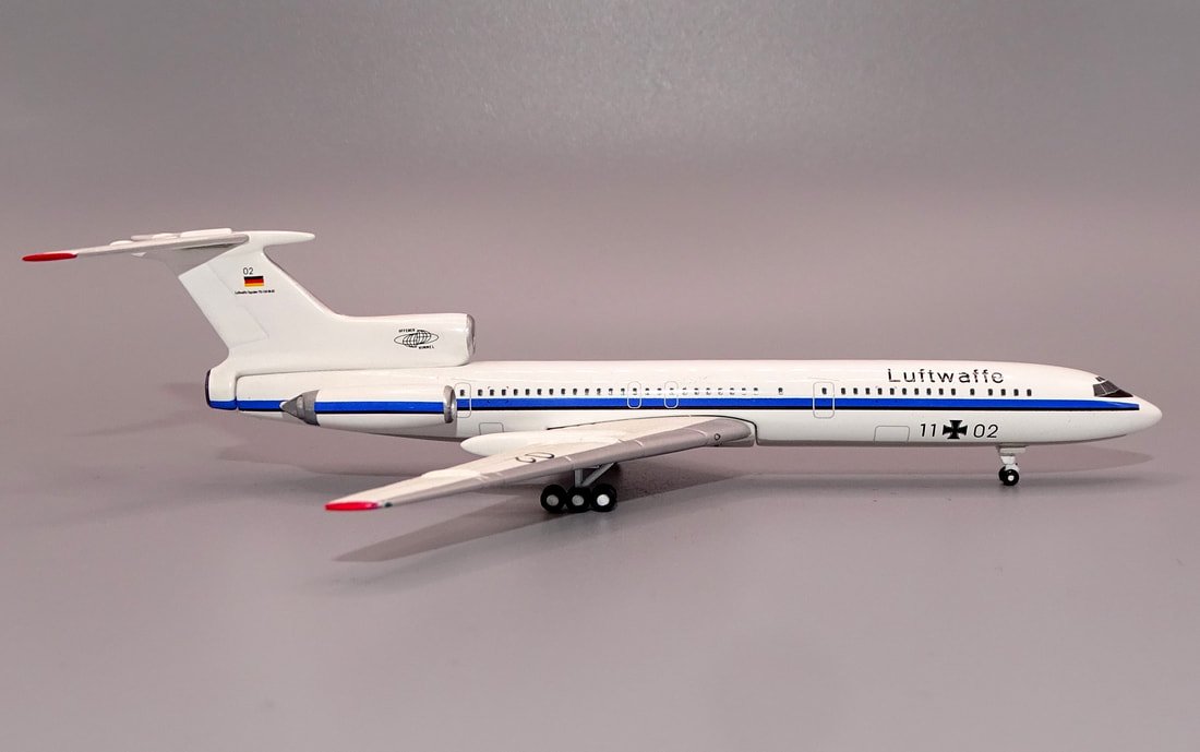 Luftwaffe Open Skies Tupolev Tu-154M-ON 11+02 by Tucano Line 1:400 Scale