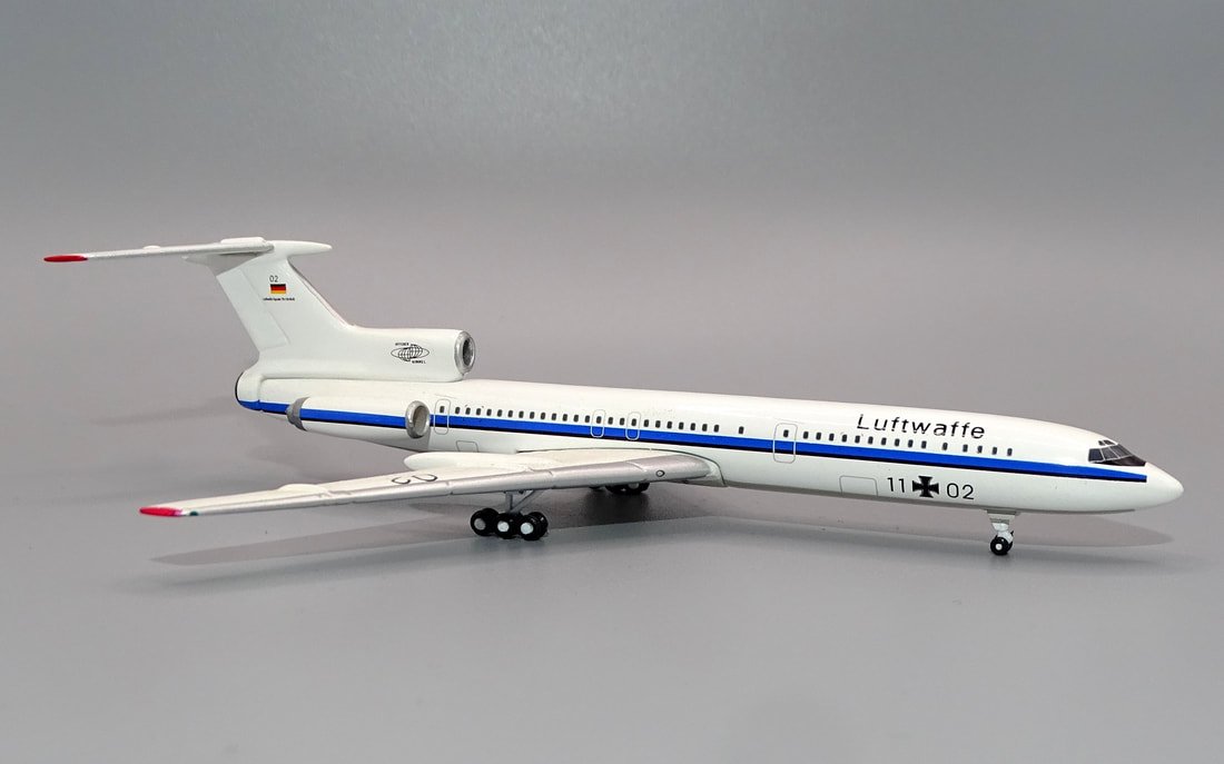 Luftwaffe Open Skies Tupolev Tu-154M-ON 11+02 by Tucano Line 1:400 Scale