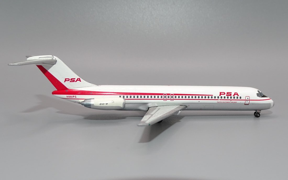 PSA Douglas DC-9 N981PS - Retro Jets 1:400 Scale