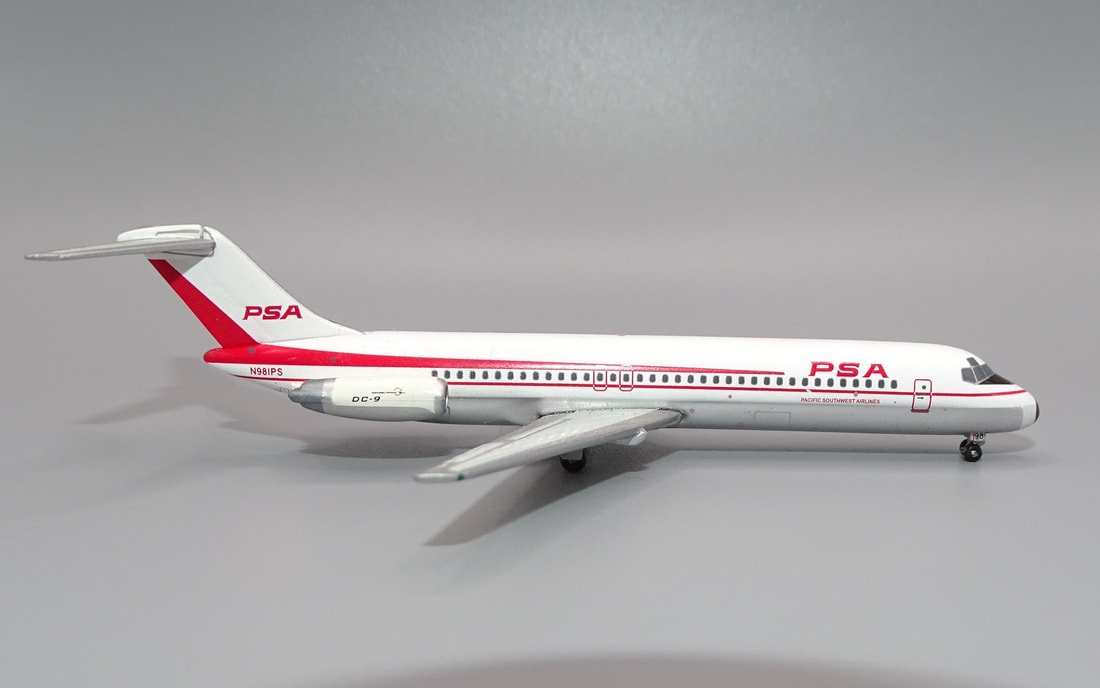 PSA Douglas DC-9 N981PS - Retro Jets 1:400 Scale