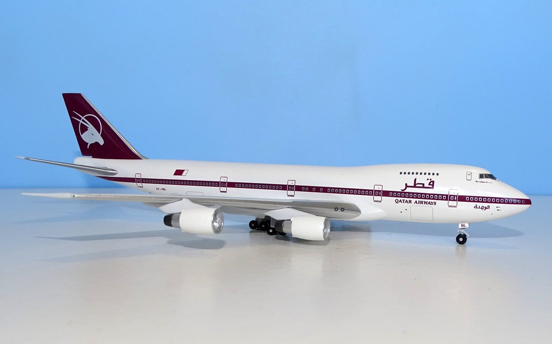 Qatar Airways Boeing 747SR-81 A7-ABL Aviation400 1:400 Scale Model