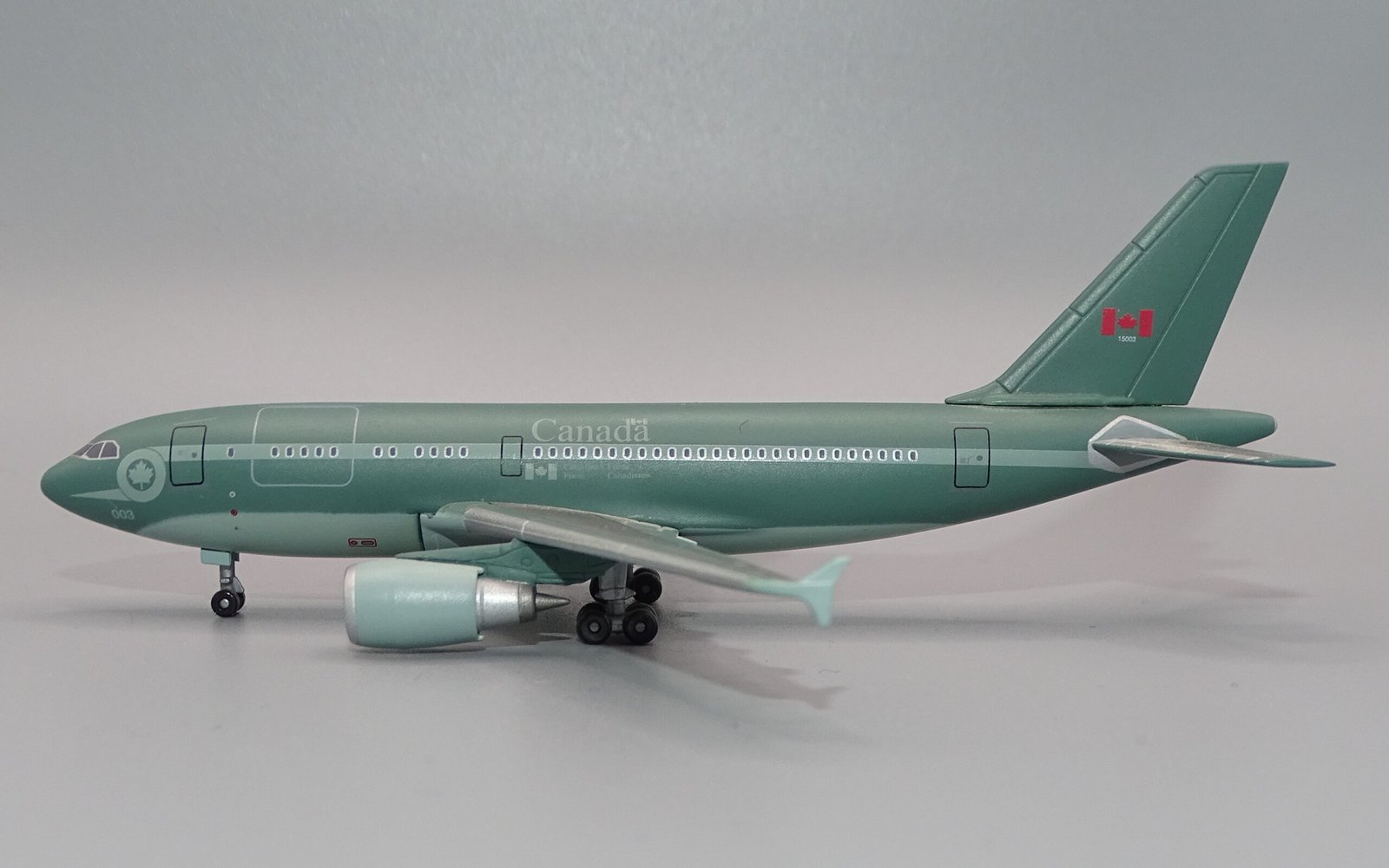 Dragon Wings Airbus A310 in 1:400 scale