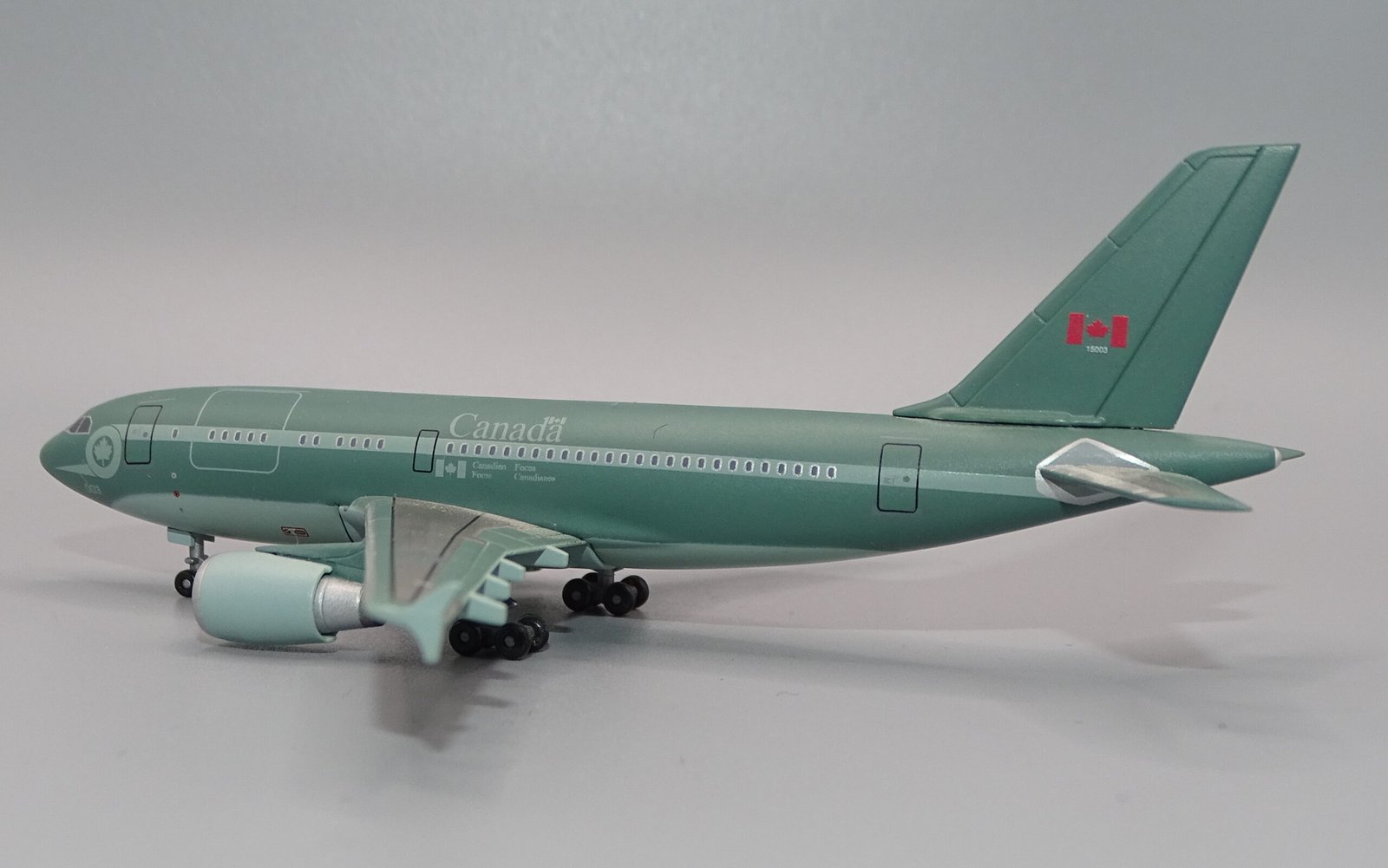 Dragon Wings Airbus A310 in 1:400 scale
