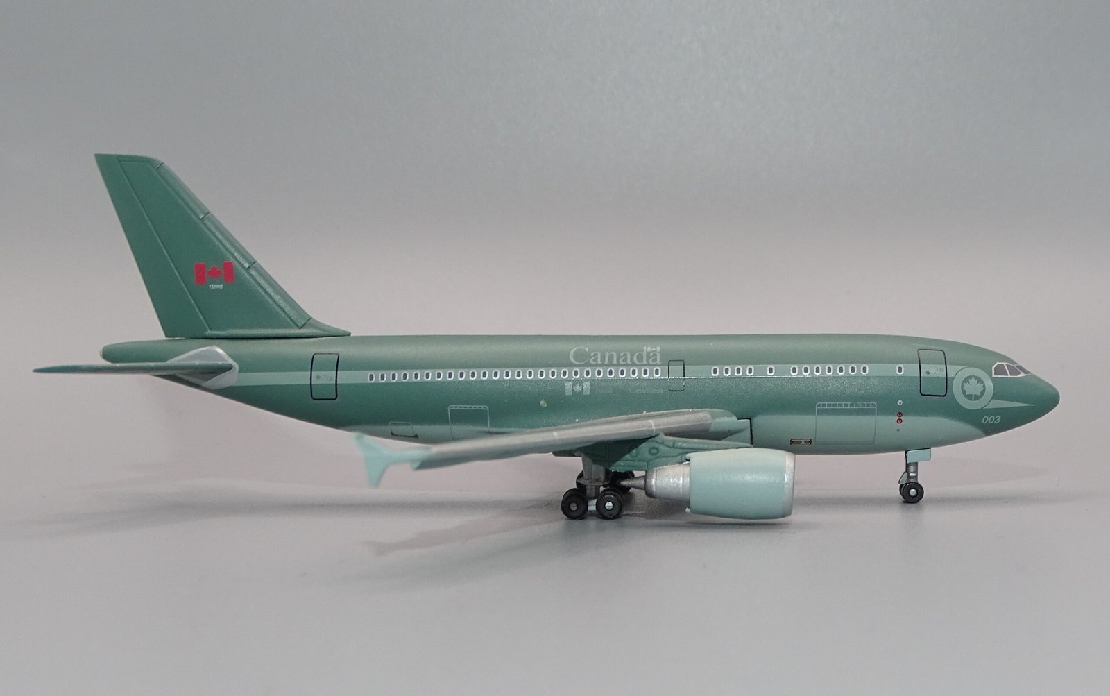 Dragon Wings Airbus A310 in 1:400 scale