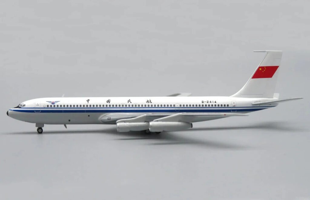 Apollo Models Boeing 707