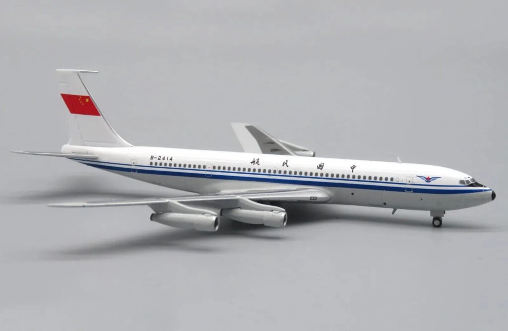 Apollo Models Boeing 707