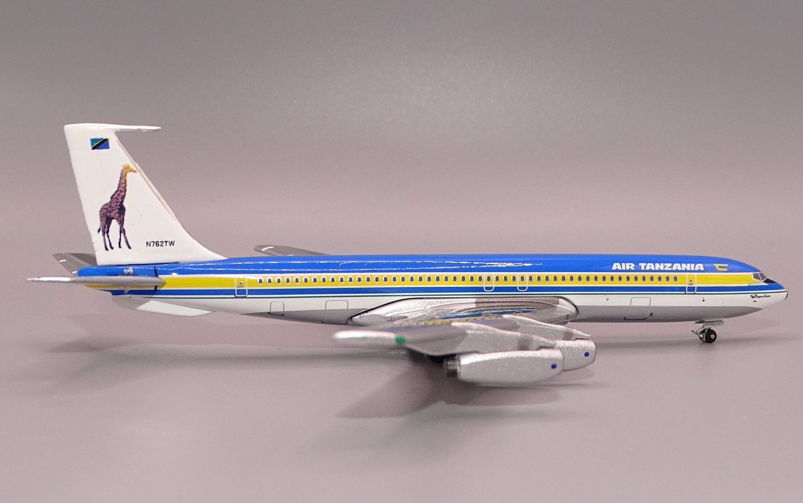 AIRTANZANIA_B707_N762TW_08