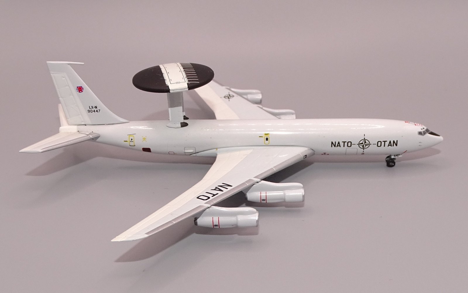 NATO_E3_90447_10