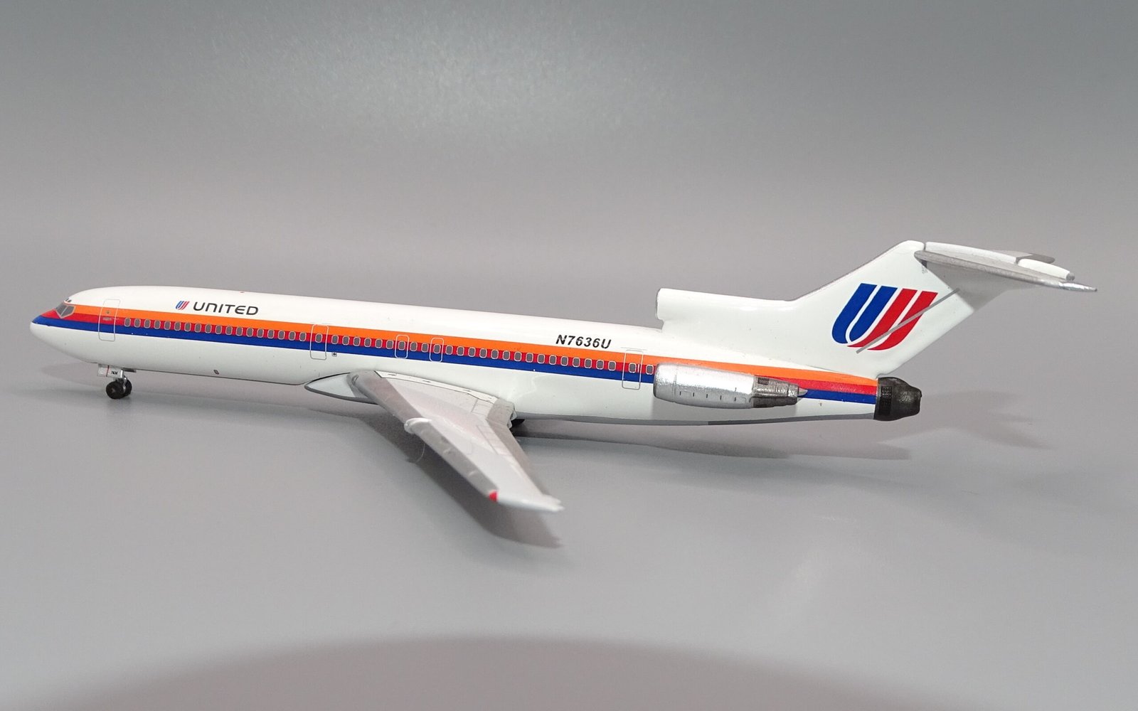 AC_B722_224